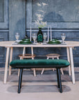 Naïve Dining Table