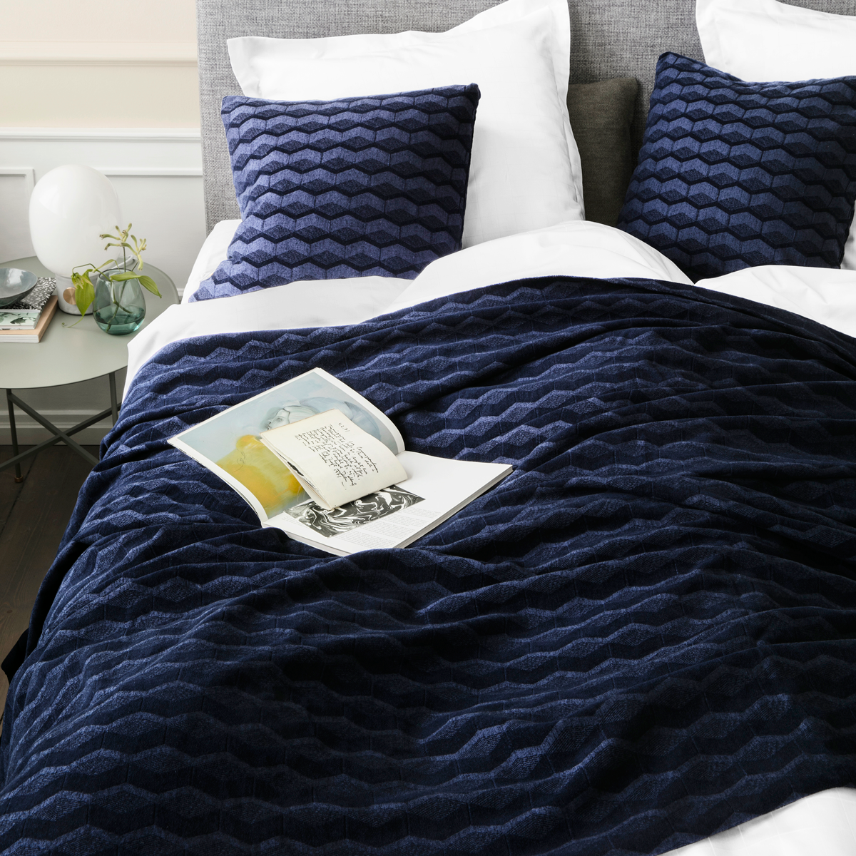 Kubus Bedspread