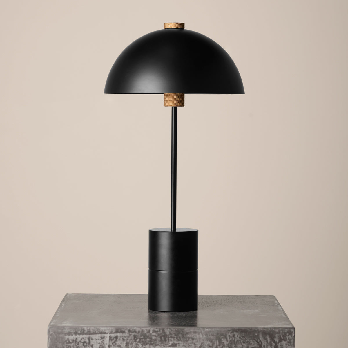 HANDVÄRK Studio Table Lamp