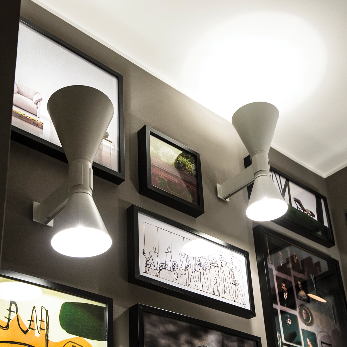 Applique de Marseille Wall Lamp | Urban Avenue