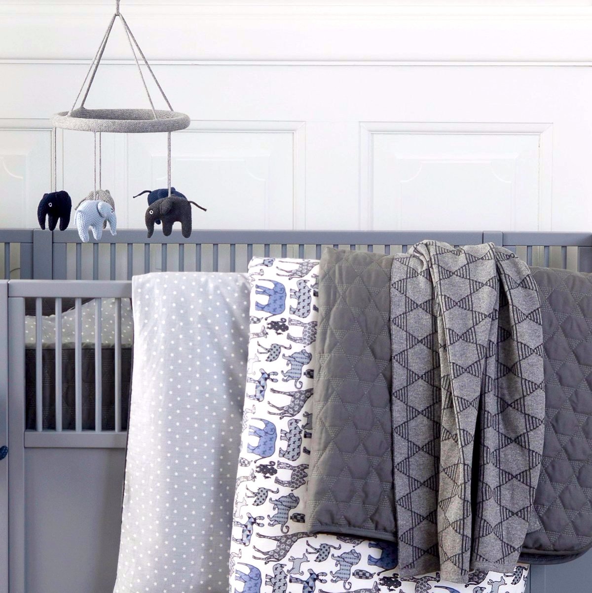 Geometric Knit Baby Blanket | Urban Avenue