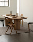 Pillabout Dining Table